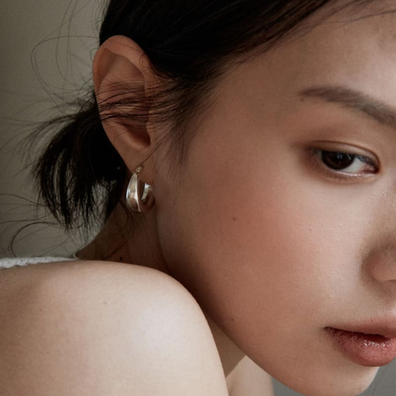 Etrive Crescent Earrings