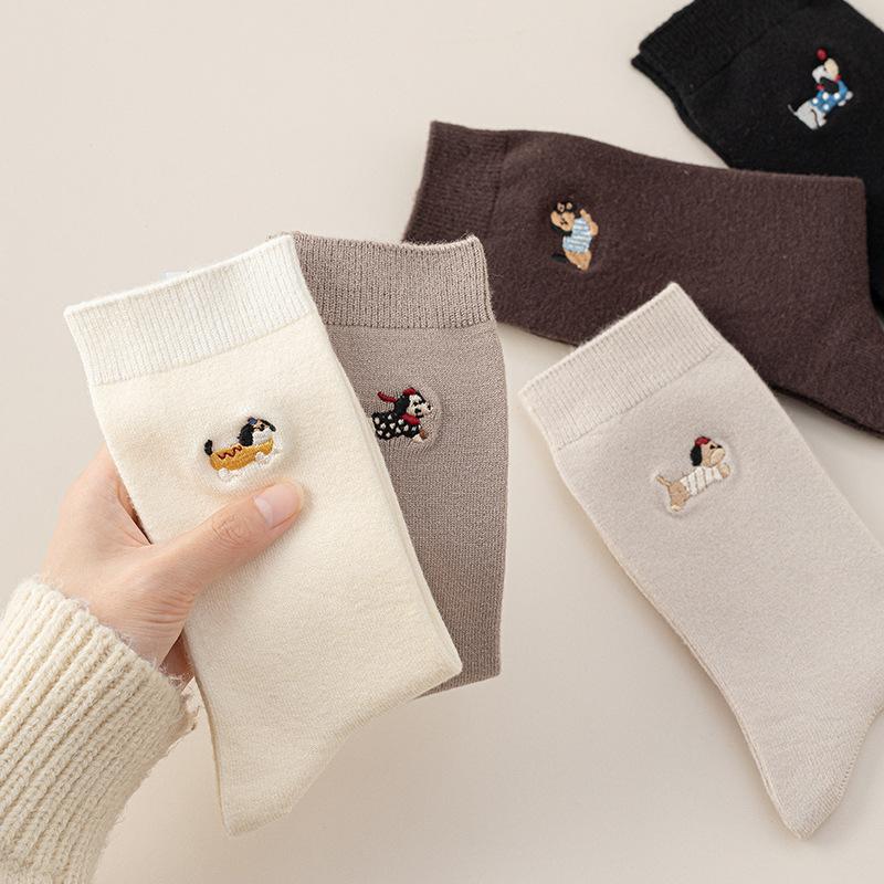 Cartoon Wool Socks for Women In Autumn and Winter, Thickened Mid-tube Sausage Dog Warm Pile Cashmere Socks