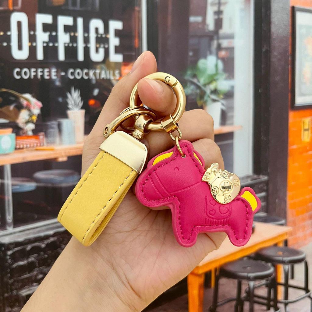 Portachiavi in Pelle con Ciondolo Pony Cartone Animato: Braccialetto della Ricchezza Immediata per Coppie, Accessorio per Auto e Borsa