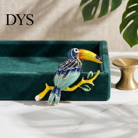 Enamel Bird Jewelry Toucan Brooch Pin for Women Men, Alloy Lapel Coats Pin, Clothing Accessories Suits Dresses Handbags Hats Artistic Shirts