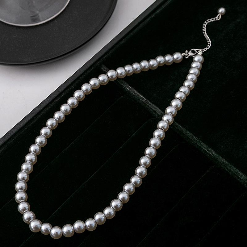 French Retro Temperament Light Luxury Imitation Pearl Necklace, Niche Design Sense High-End Pearl Chain Woman
