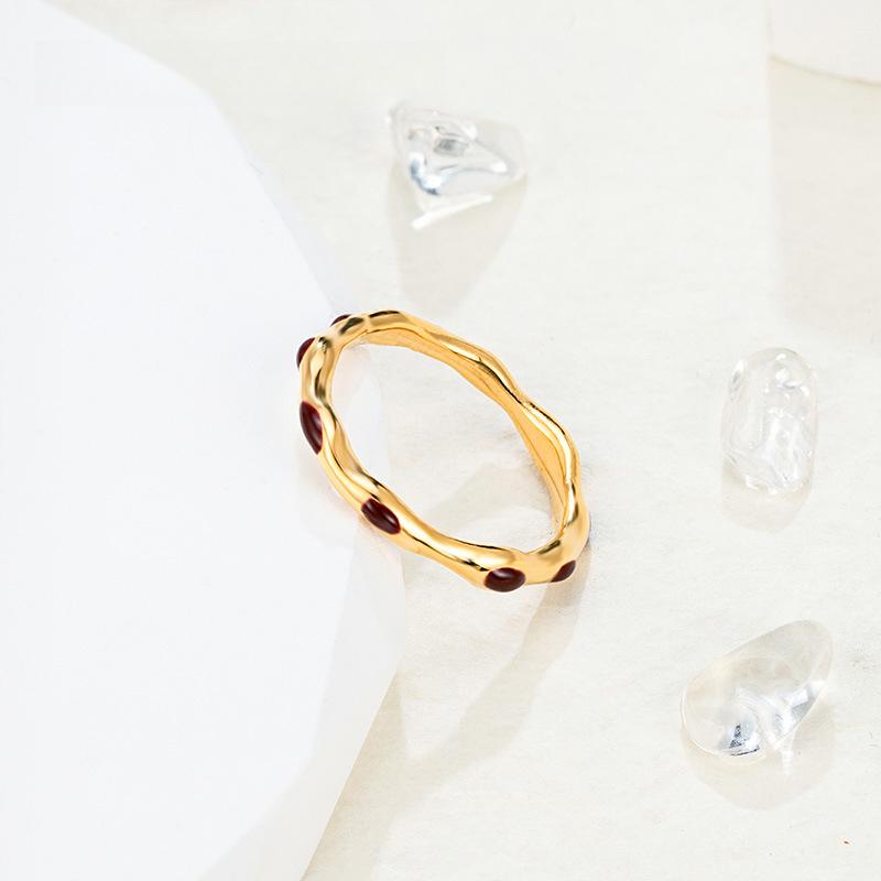 Einfacher Geometrischer Tropfring Damen Nischen Design High-End Ring, Titanstahl Galvanisierung Unregelmäßige Accessoires
