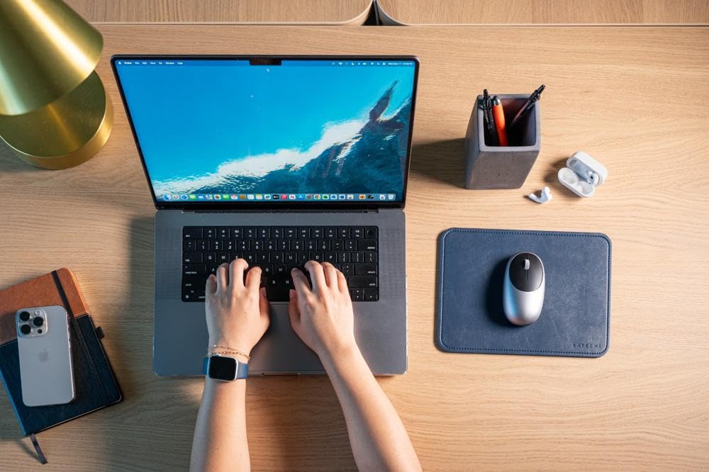 SATECHI Vegan Leather Mouse Pad Ergonomic Reversible Mouse Scratch and Water Easy To Clean Perfect Desk Mouse Pad for Office or X X - Pad, Resistant,