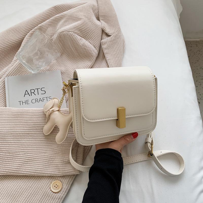 Bag Women's Messenger Bag Beautiful Personalized Retro Small Bag 2025 Autumn New Shoulder Armpit Bag Small Square Bag