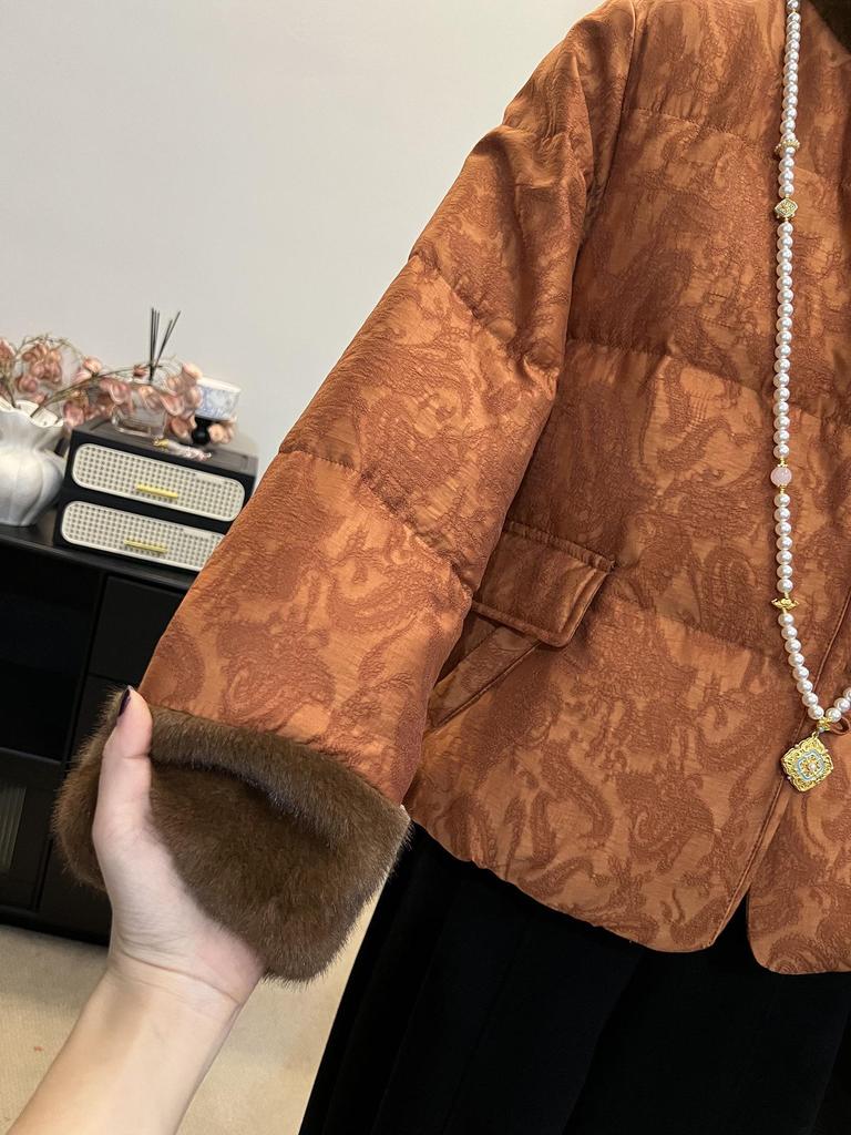 2025 New Style Light Luxury Down Cotton Jacket for Middle-Aged & Elderly Women - Warm, Thickened, Cold-Protective Outerwear