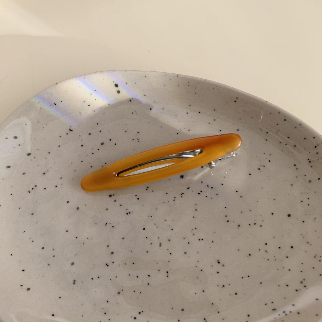 Acetate Hollow Oval Hair Clip - Simple Girly Duckbill for Bangs & Wispy Hair.