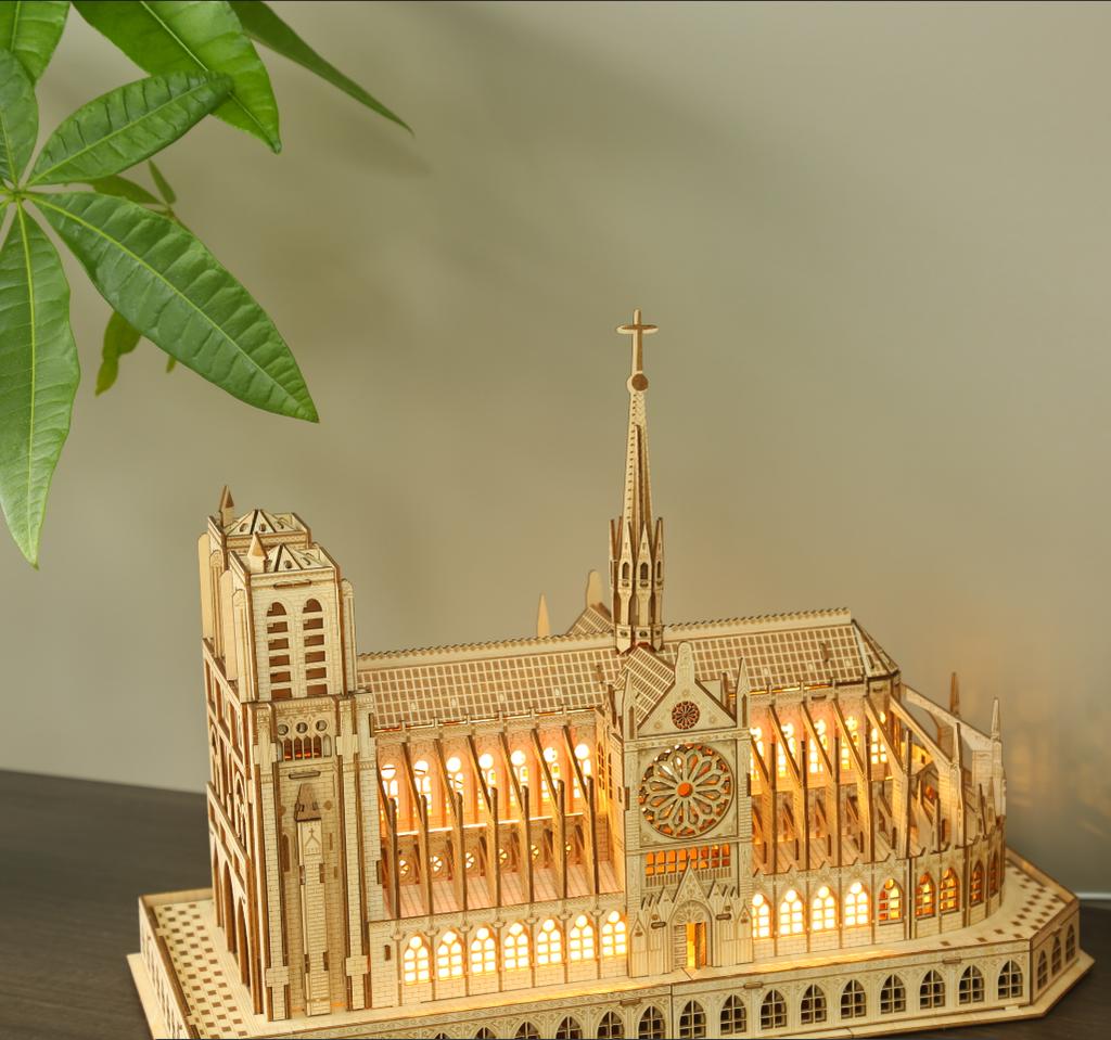 La celebre Cattedrale di Notre Dame puzzle 3D in legno giocattolo da assemblare fai-da-te ausilio didattico di geografia