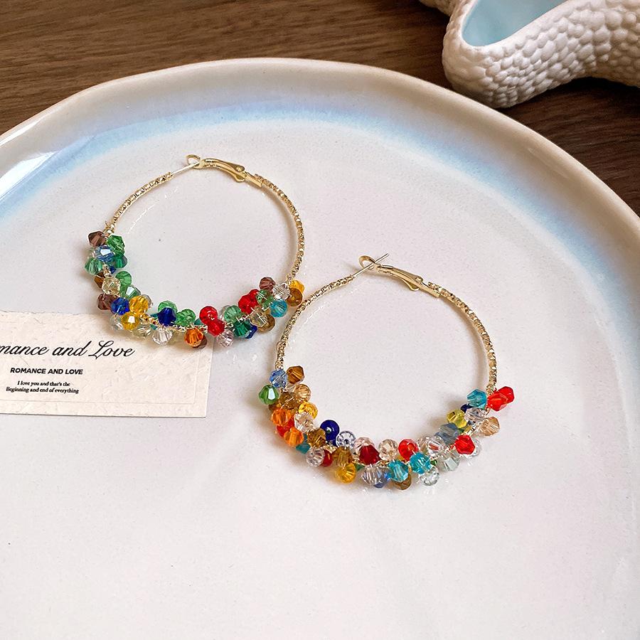 Silver needle pearl glass colored winding earrings dopamine sweet temperament earrings niche high-end fashion earrings
