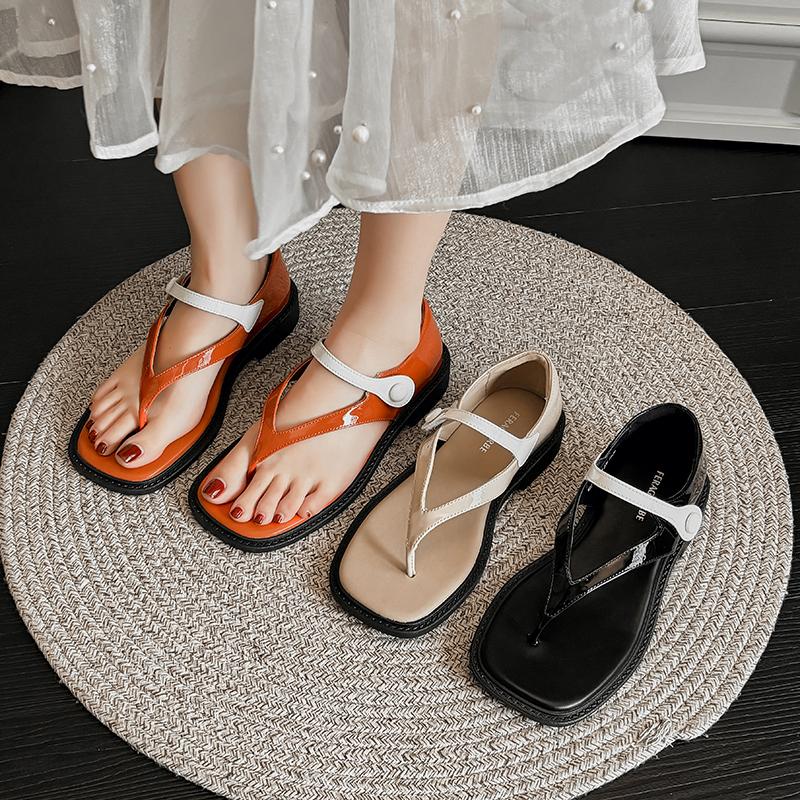 2025 Summer New Flat Bottom Buckle Strap Women's Sandals Casual Versatile Comfort Pinch Toe Concise Beach Sandals Women