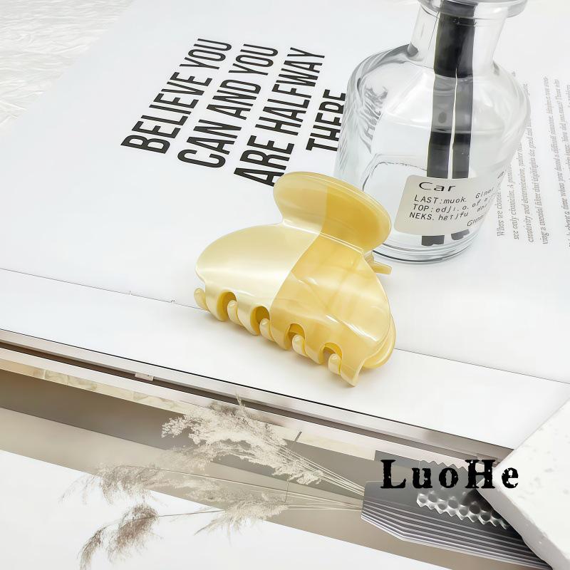 Luohe Korean Style High-End Small Claw Sweet Temperament Hair Clip for Women - Exquisite Half-Up Shark Hair Accessory