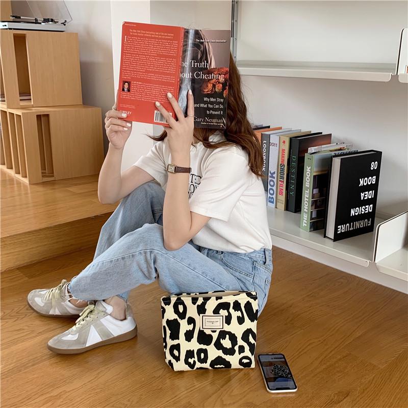 Borsa a Tote in Tela con Stampa Leopardo: Borsa a Spalla Beige alla Moda di Grande Capacità per Studentesse