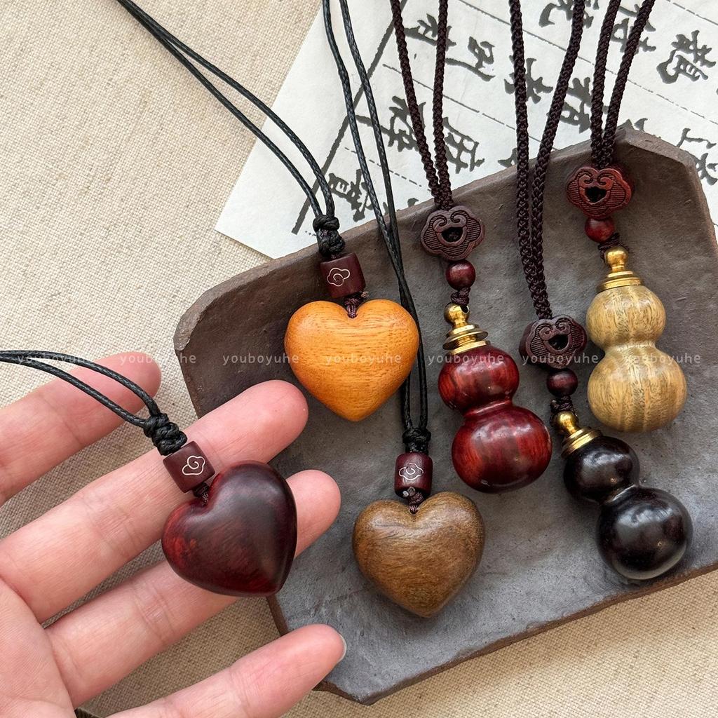 Sandelholz Kürbis Herz Lange Halskette - Retro Ethnischer Stil Damen Anhänger und Pulloverkette