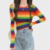 2025 Přiléhavý korejský svetr s duhovými pruhy odhalující pupík