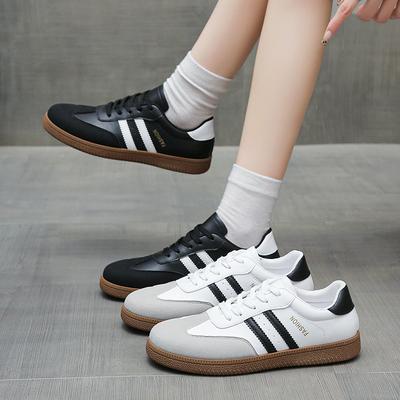 Zapatos deportivos de tabla retro de tendencia, de suela plana, color claro combinado, para primavera y otoño de 2025, zapatos de entrenamiento blancos alemanes, zapatos para mujer