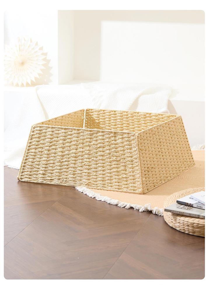 Christmas Tree Base Decorations: Skirt & Basket Set