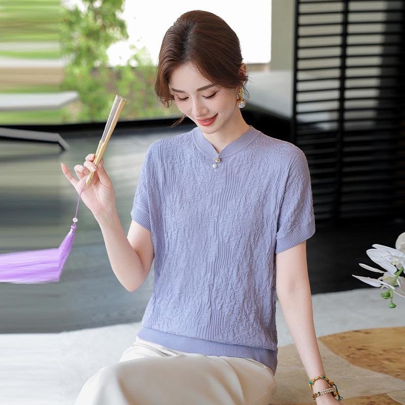 

Elegant Textured Knit Short-Sleeve T-Shirt for Middle-Aged and Elderly Women 2026 L (Recommended 40-50 kg) фиолетовый