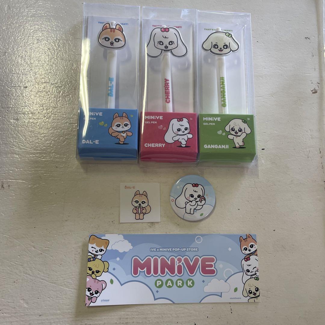 

[Б/У] IVE MINiVE набор шариковых ручек из 3 штук с бонусной наклейкой-значком