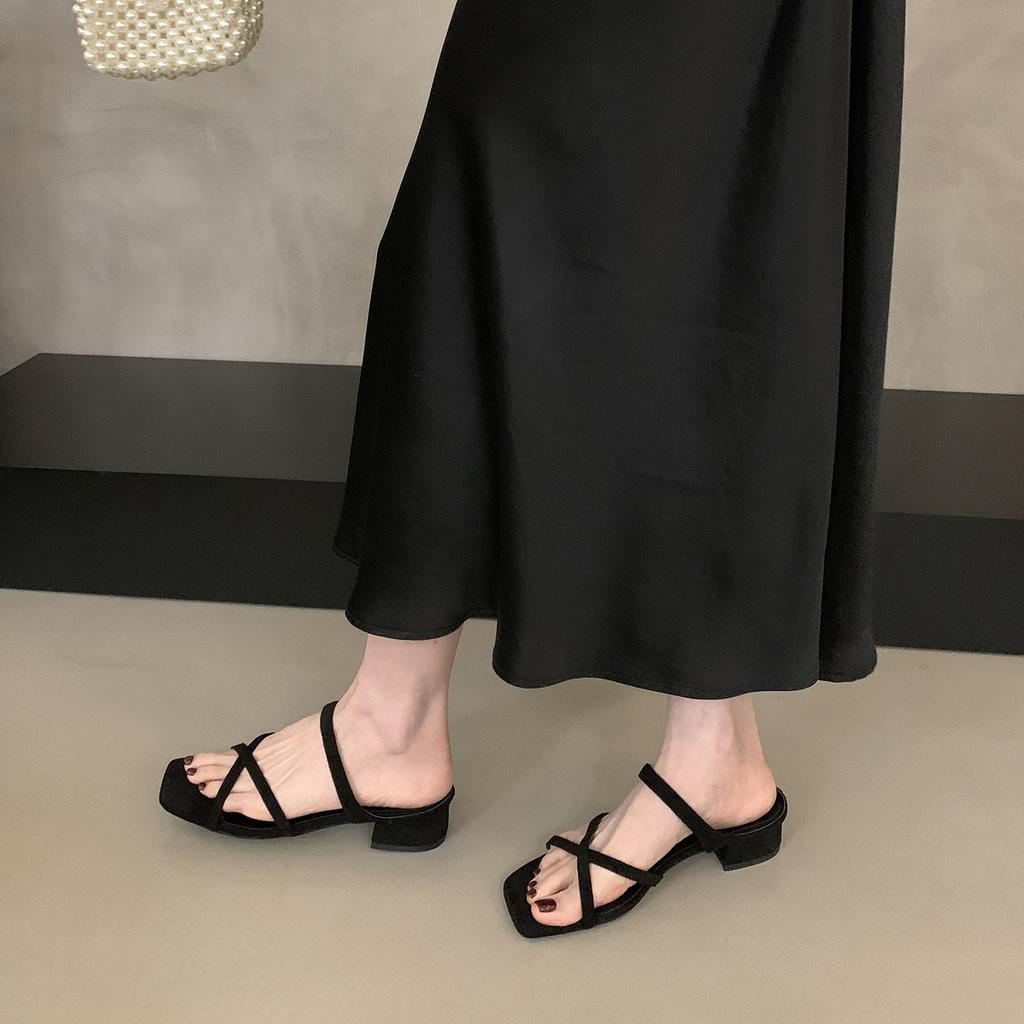 French Thick Heel Cross with Cool Slippers Fairy Shoes Wear 2025 Summer New Suede Open-toed Roman Sandals