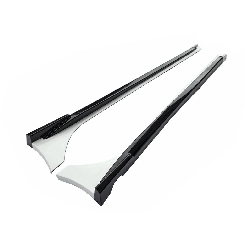 Îmbunătățiri pentru Honda Civic generația a 11-a 2022: buza frontală, eleron spate, splitter, jaluzele, bară spate.