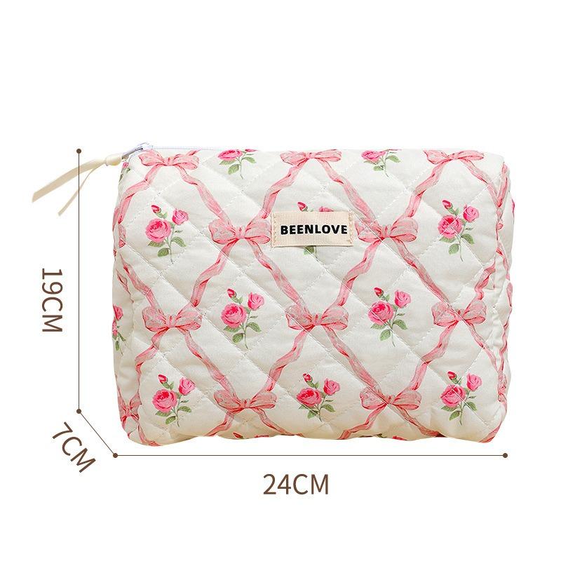 Fashion Large Capacity Quilted Bow Flower Pattern Cosmetic Bag For Women