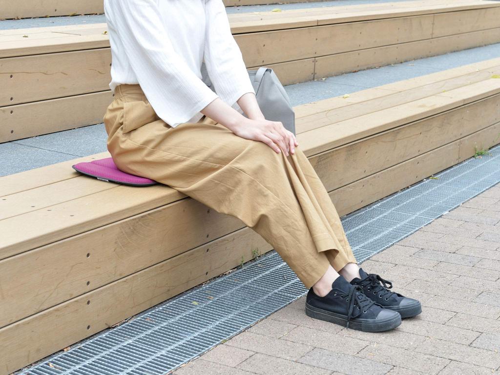 EXGEL Mobile Cushion M Gray Cushion Portable Made in Japan Foldable Portable Compact MOB01-GR