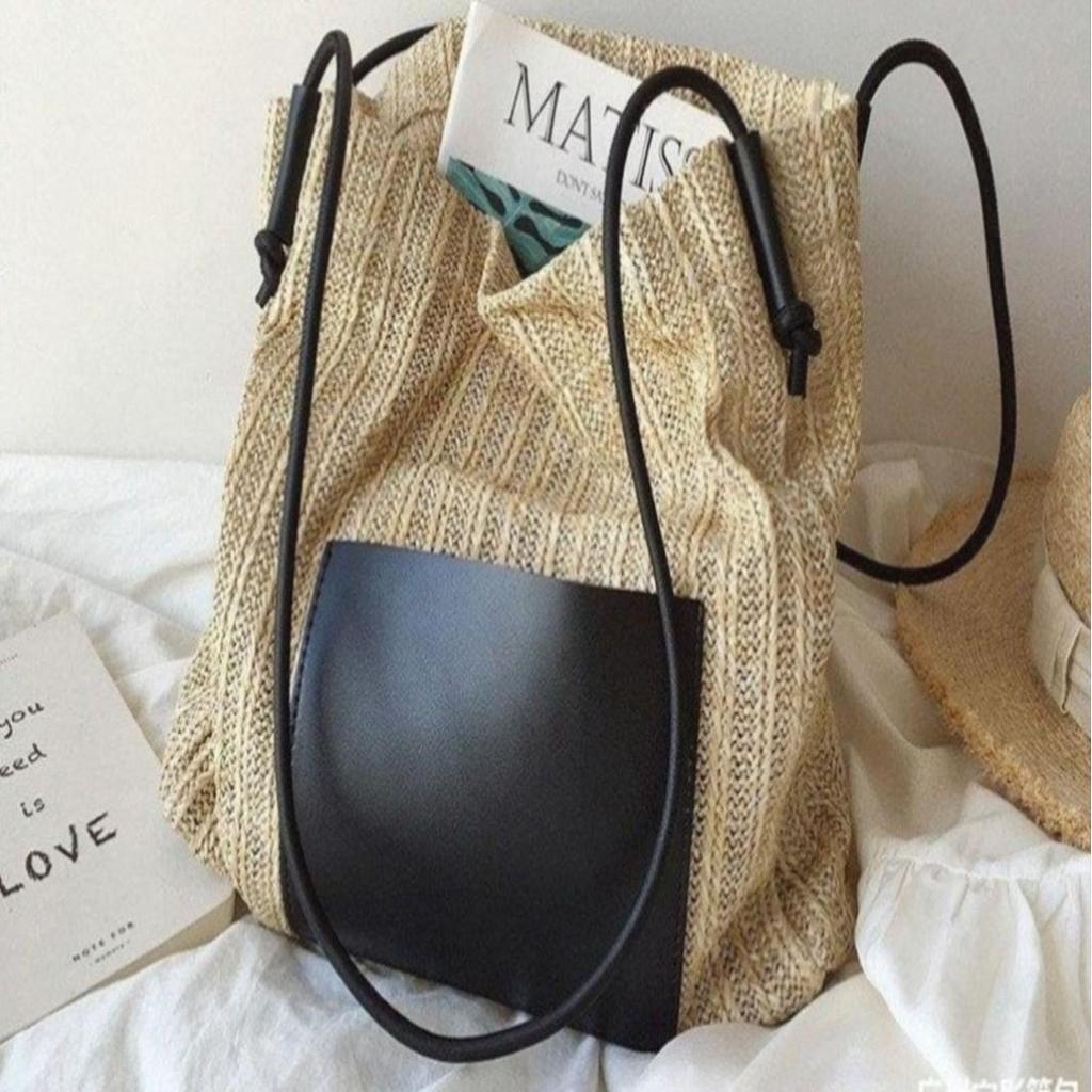 Retro Woven Straw Tote: Holiday Style, Large Capacity Shoulder Bag for Shopping, Beach, or Mother-Child Outings