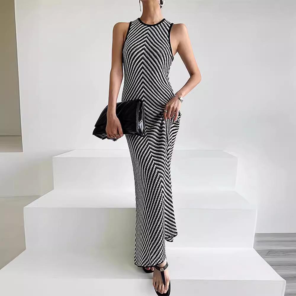 Patchwork Sleeveless Slim-Fit Knitted Dress