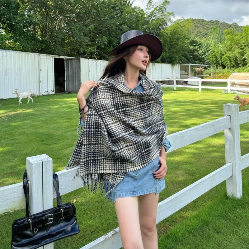 

Autumn and winter new versatile high-end imitation cashmere shawl female couple atmosphere warm fringed scarf outside 200cm