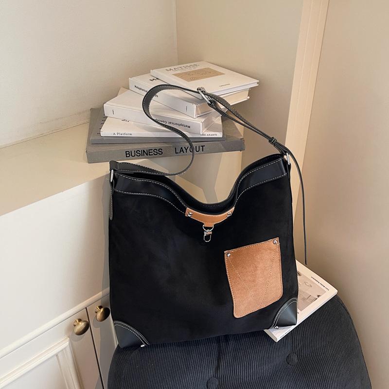 Autumn and Winter New Women's Bags Fashion Trend Commuter Splicing Simple Tote Underarm Bag Trendy Bag Shoulder Bag