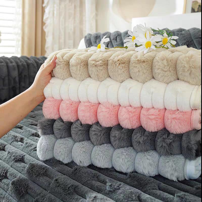 Зимний бамбуковый кролик плюшевая подушка для дивана утолщенный противоскользящий чехол — фото 4