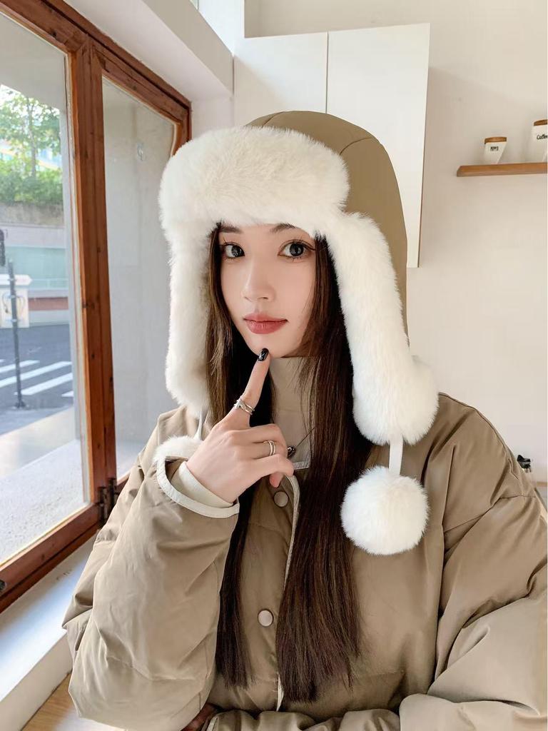 2025 Damen Verdickte Warme Daunen Lei Feng Mütze für Herbst & Winter, Vielseitig, Plüsch, Großer Kopfumfang.