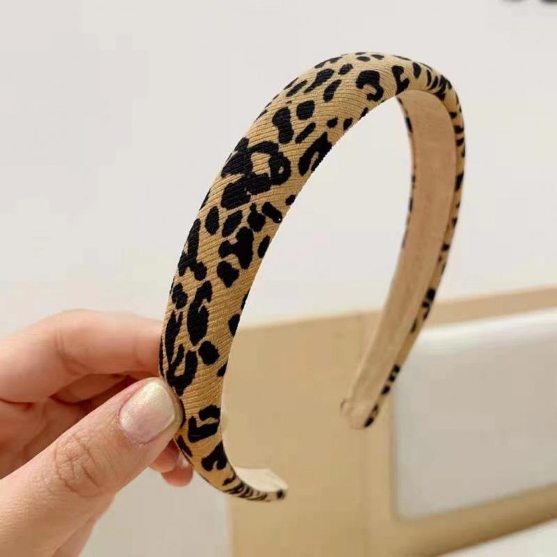 Women's Retro Korean Christmas Headband: High-End Autumn/Winter Hair Jewelry & Versatile Accessory