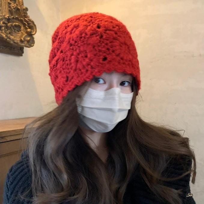 Japanese Handmade Crochet Flower Hollow Baotou Hat Autumn and Winter New Knitted Hat Women's Face Showing Small Pile Hat
