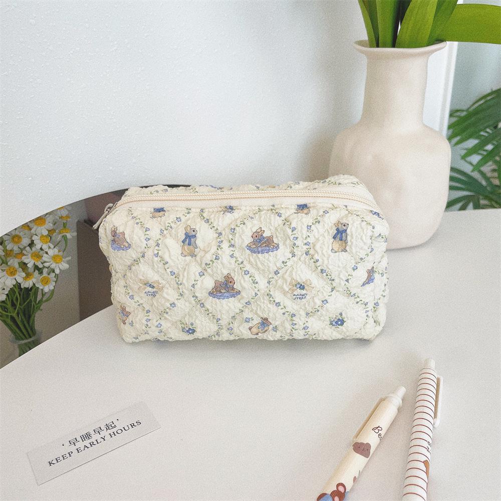 Fresh Quilted Hand-Held Cosmetic Bag for Girls - Large Capacity Cute Storage for Stationery and More