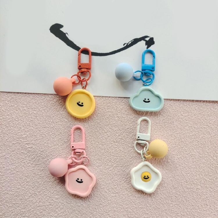 Creative Resin Keychain Decoration Smiling Flower Cloud Heart Bead Bag Pendant Handcrafted Keyring Accessory