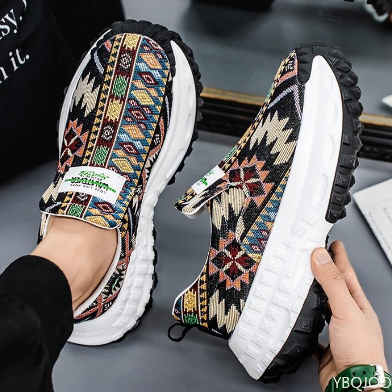 Spring and Autumn Fashion New Breathable Embroidered Thick Soled Men's Shoes with Tall Lazy Feet Casual Sports Men's Shoes