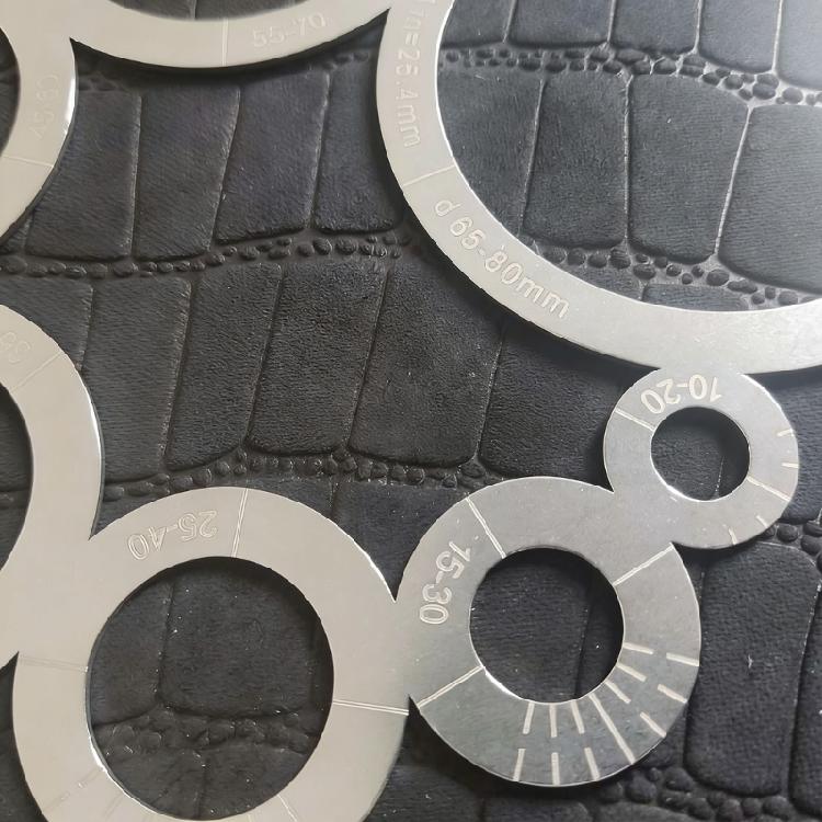 Lightweight Stainless Steel Cutting Ruler for Easy Leather Cutting Featuring Anti Slip Grip In Crafting