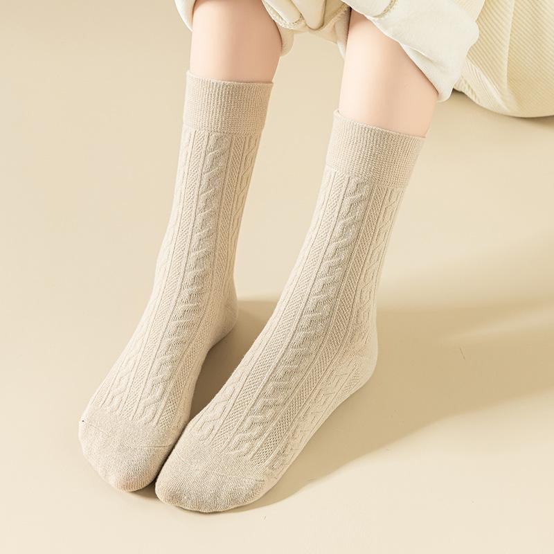Women's Mid-calf Socks, Autumn and Winter Combed Cotton Antibacterial and Deodorizing Twisted Long Calf Socks, Women's Long Socks