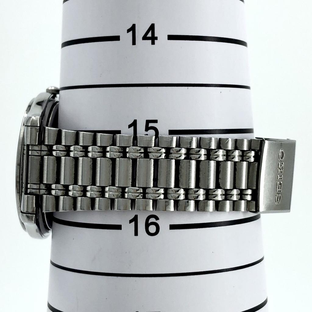 SEIKO 5Y23-7080 Manufactured 1988 Quartz QZ Battery Powered Day-Date White Silver Dial Stainless Steel Men's Watch WATER RESISTANT 3-Hand