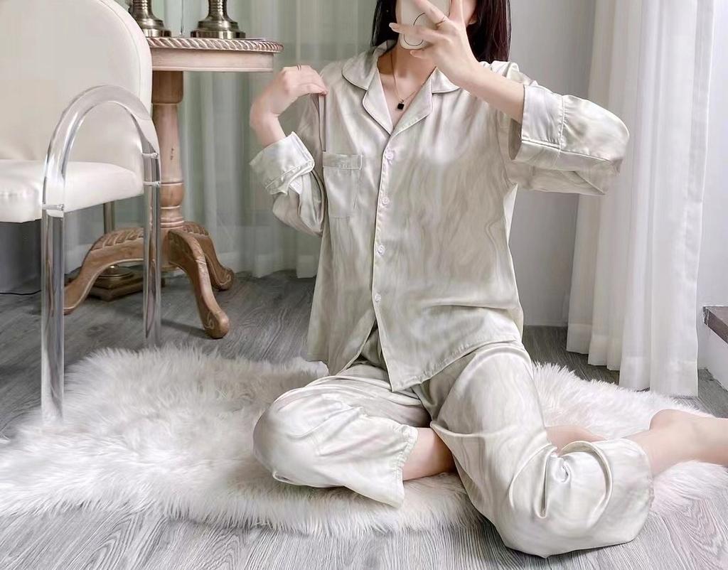 Women' Zip-up Pajama Set Shirt and Pants for the Hospital Sanatorium