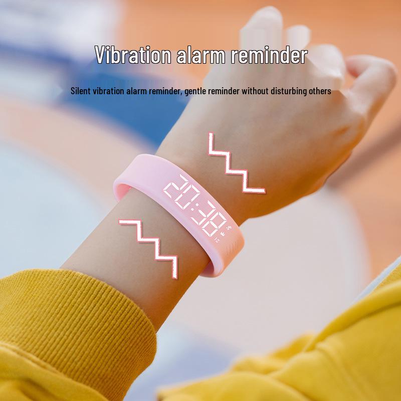Smartwatch Sport for Girls: Pedometer, Vibration Alarm, Waterproof Multifunctional Bracelet