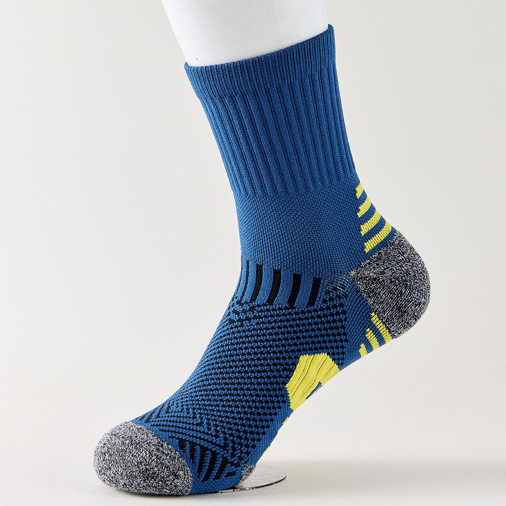 

Men s Low Cut Sports Socks - Sweat-Absorbent, Odor-Resistant, Shock-Absorbing for Cycling, Basketball, and Outdoor Activities. One Size темно-синього кольору