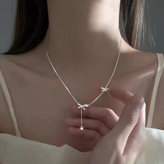 New Arrival Trendy Stylish Trend Unique Fine Temperature Color Changing Butterfly Necklaces Women Jewelry Gathering Gathering Present GiftFashion