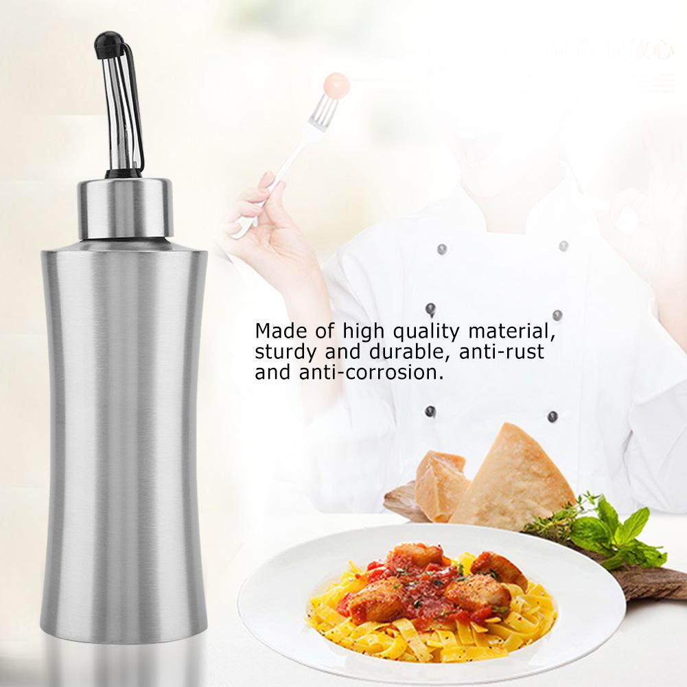 250ml Stainless Steel Oil Bottle Leak Proof Sauce Vinegar Bottles Kitchen Dispenser(A)