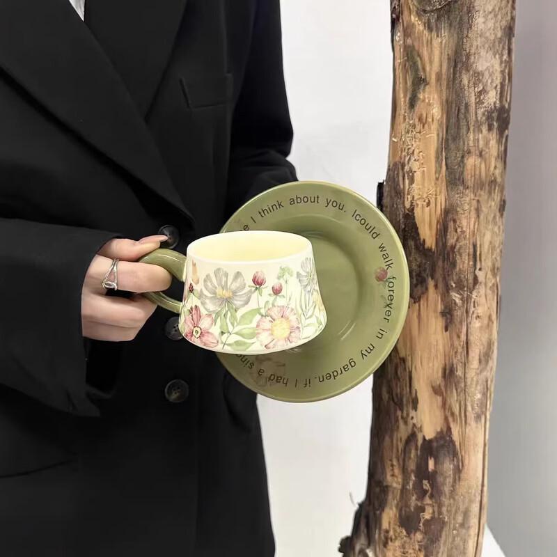 OLOEY Retro Oil Painting Coffee Cup and Saucer Set
