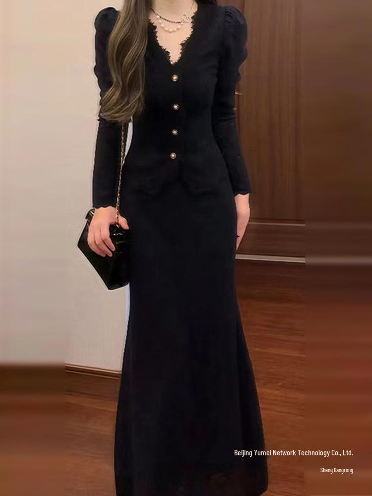 Women's Autumn 2025 French Black Knitted Dress - Small Size, Fragrance Style
