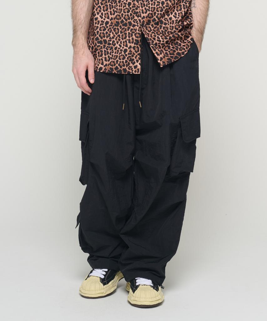 CARGOBROS Multi-Pocket Nylon Cargo Pants (Black)