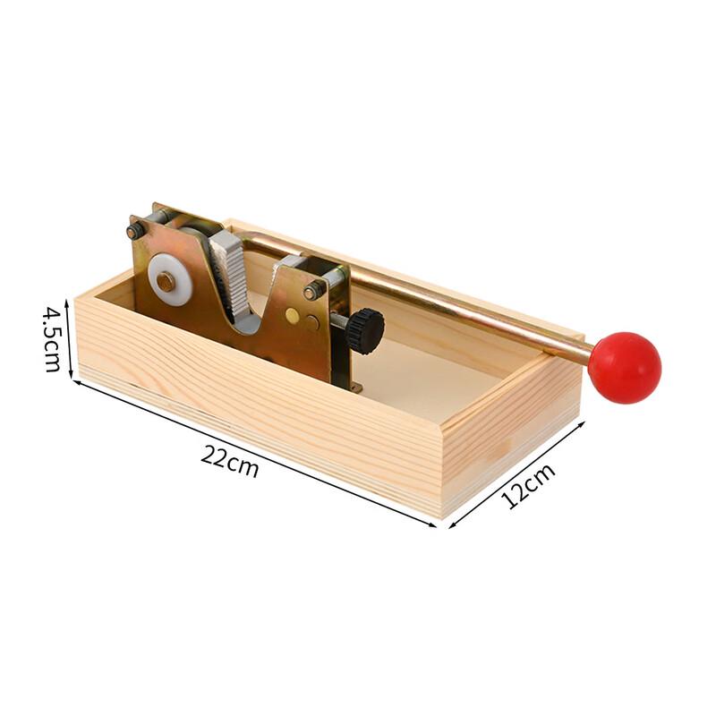 Adjustable Bamboo Nutcracker