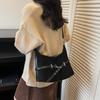 Retro Niche Underarm Bag Women's 2025 Autumn New Simple Commuter Tote Bag Fashionable Shoulder Messenger Bag