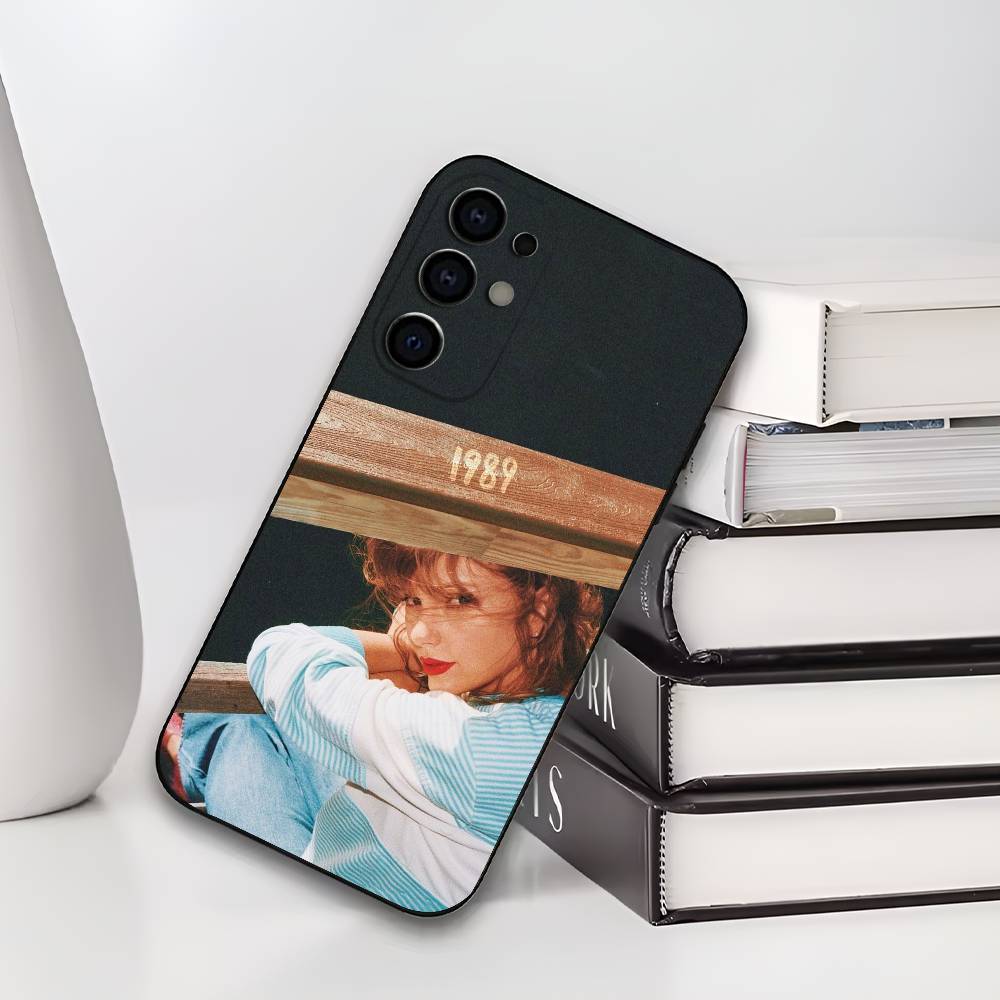 T-Tay-lorS The L-Life of a S-Showgirl Phone Case For Samsung S25,S24,S21,S22,S23,S30,Ultra,S20,Plus,Soft Silicone Black Cover